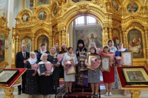 Епископ Таганрогский Артемий провел торжественный прием, посвященный Всемирному дню учителя